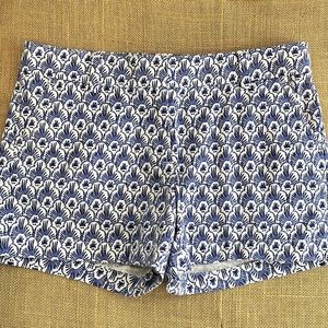 blue & white pattern shorts